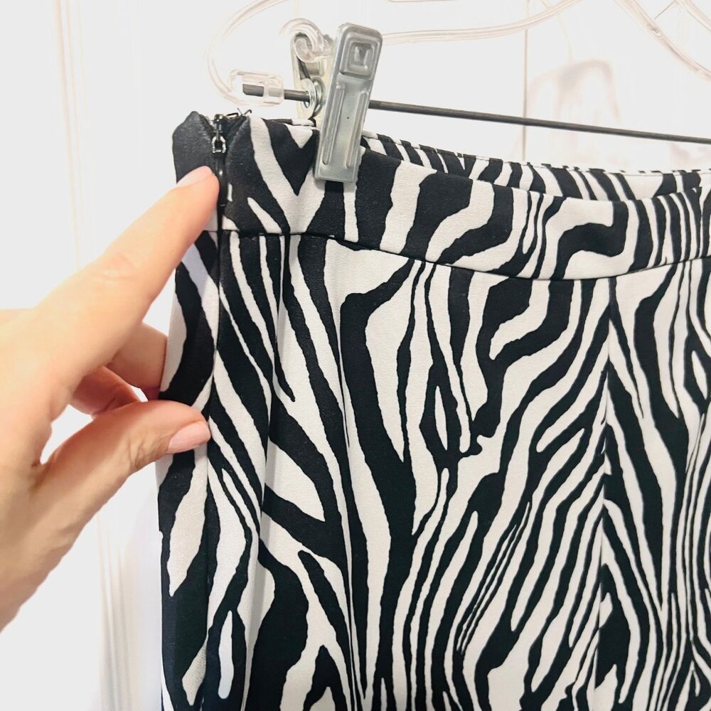 Shein-Women's Size 8-10 (med) Stretch Zip Side Zebra Print Black/White Flare Pts - Picture 5 of 11